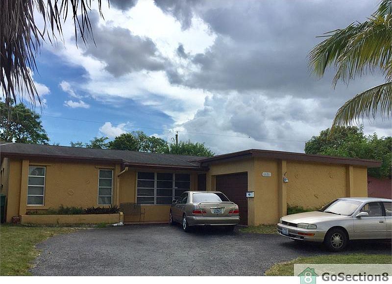 1st image of 8626 Long Acre Dr