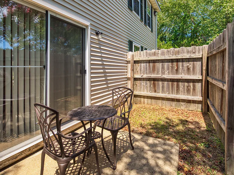 Summer Station Apartments Where Comfort Meets Coastal Living — Photo 162