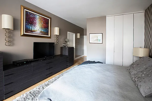 Sold by Empire State Properties | media 15