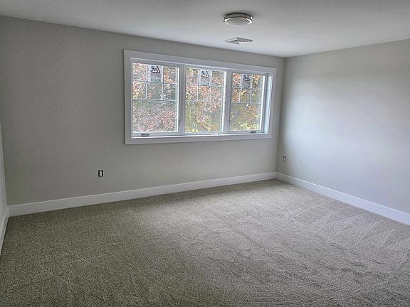 5th image of 18 Pearson Drive #1