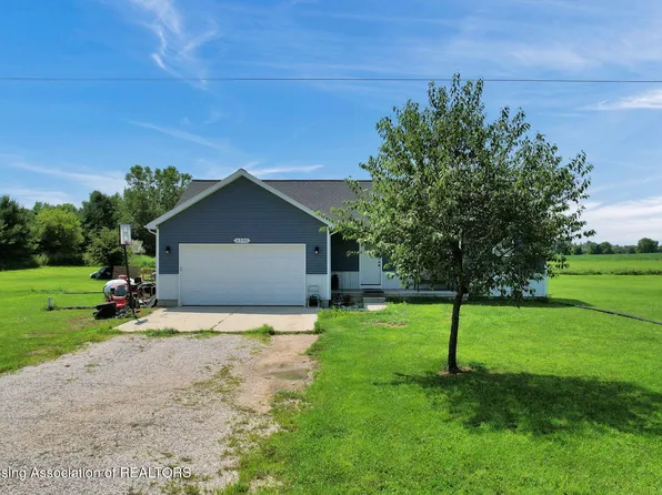 6390 Mills Hwy, Eaton Rapids, MI 48827