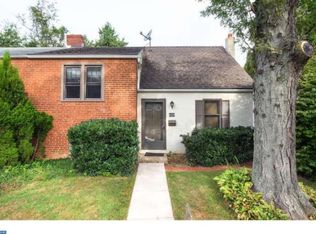 832 Cathedral Rd, Philadelphia, PA 19128