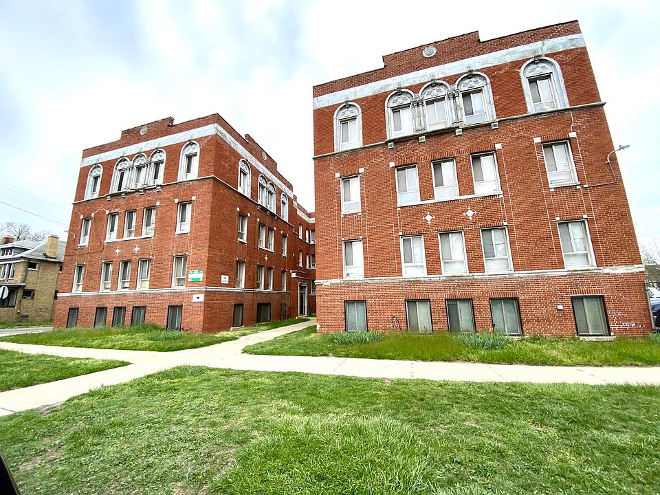 1st image of 2020 Elmhurst St #307
