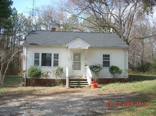 217 Fayetteville Rd, Goldston, NC 27252