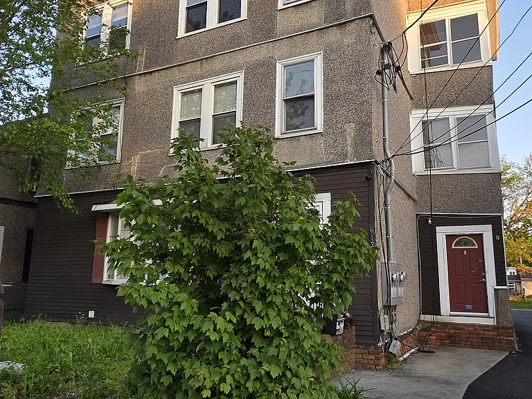 670 McKinstry Ave #3 — Photo 5