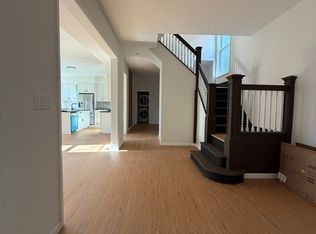 612 Penn St, Pittsburgh, PA 15215