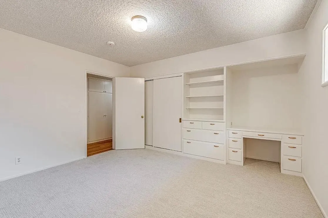 209 Cherry Ave — Photo 4