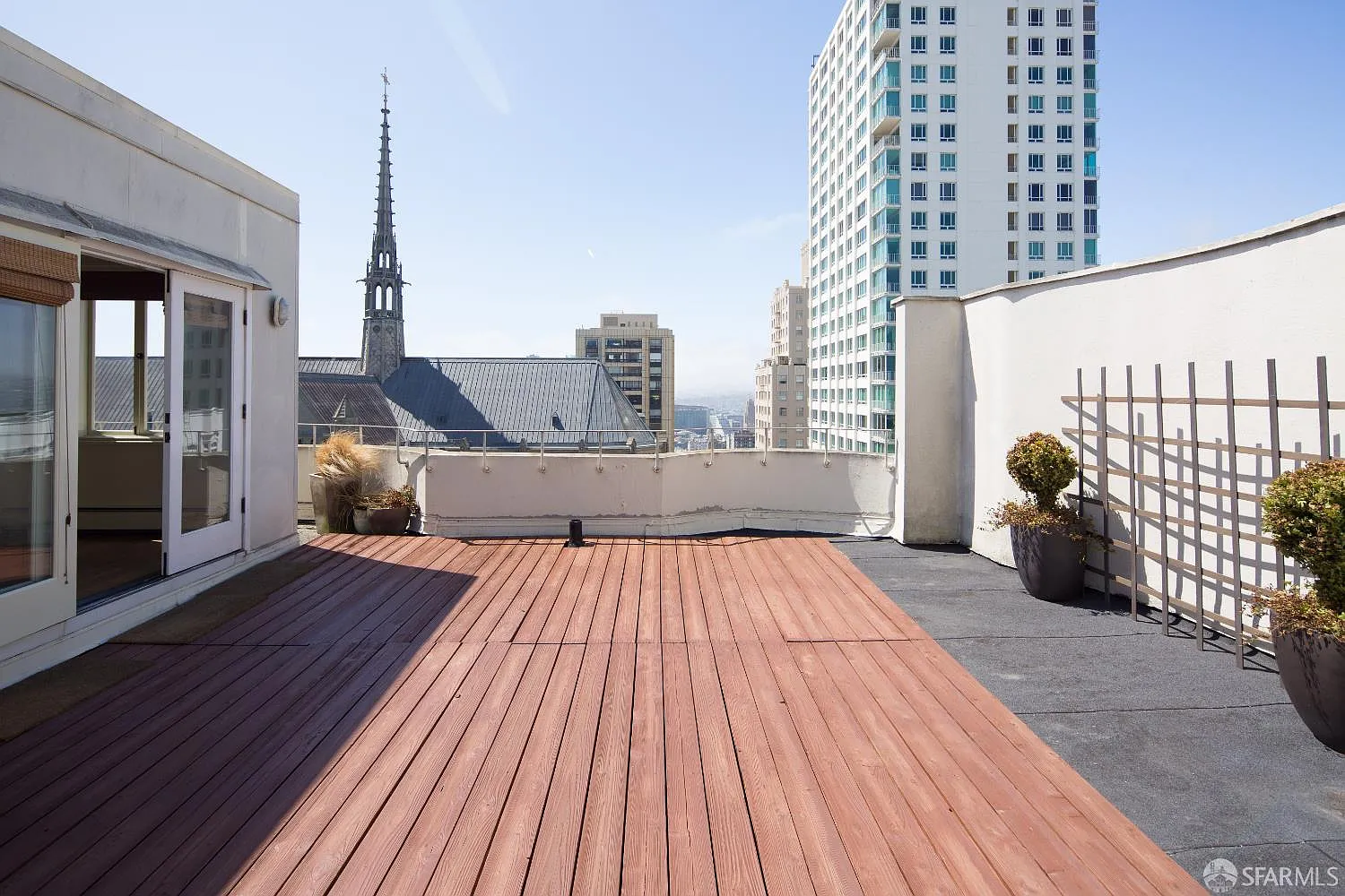 2 bed, 2.0 bath, $8,500 — Photo 1