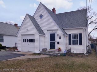 2 Palm Blvd, Warwick, RI 02888