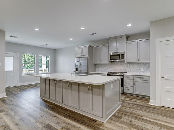4th image of 2515-2513 S Texas Ave #2515