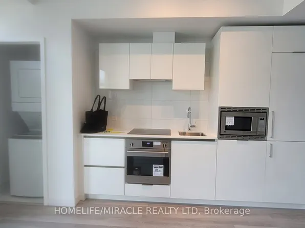 121 Saint Patrick St, Toronto, ON