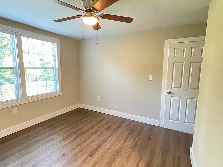 492 Holly St NW #2 — Photo 15