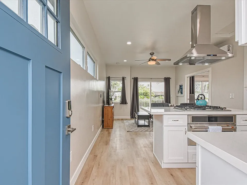 1650 Chatsworth Blvd #1648