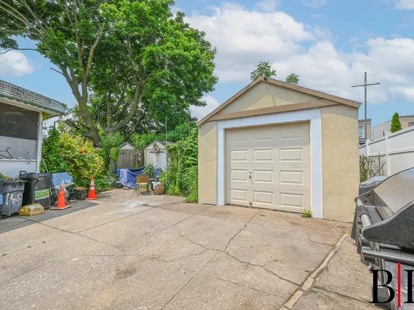 1448 East 53rd Street image 15 of 21