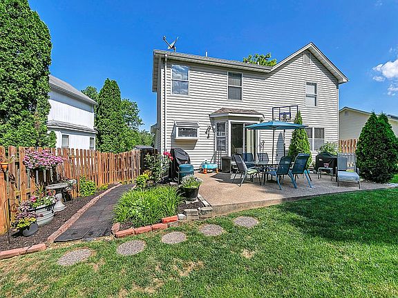 3rd image of 2520 Shiva Dr