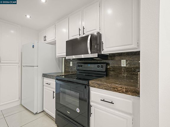 5th image of 6204 Buena Vista Dr #B