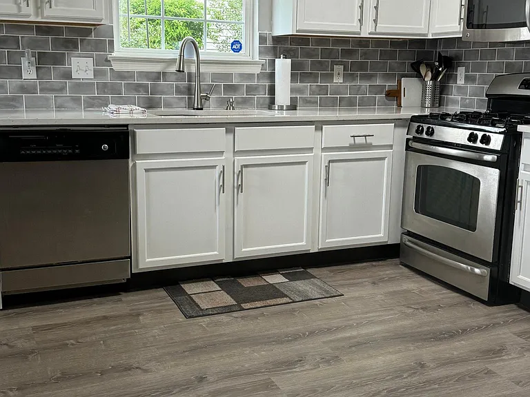 731 Trout Creek Ln — Photo 5