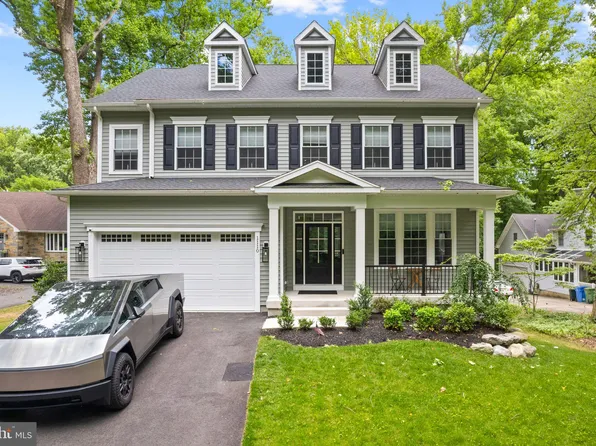 1110 Warren Ave, Cherry Hill, NJ 08002