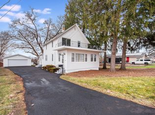 1116 Church Rd, Aurora, IL 60505