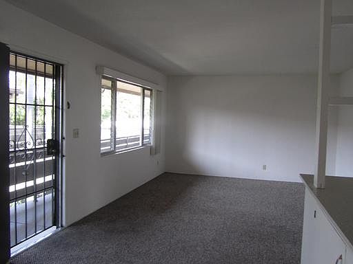 4th image of 2550 Broadway APT F