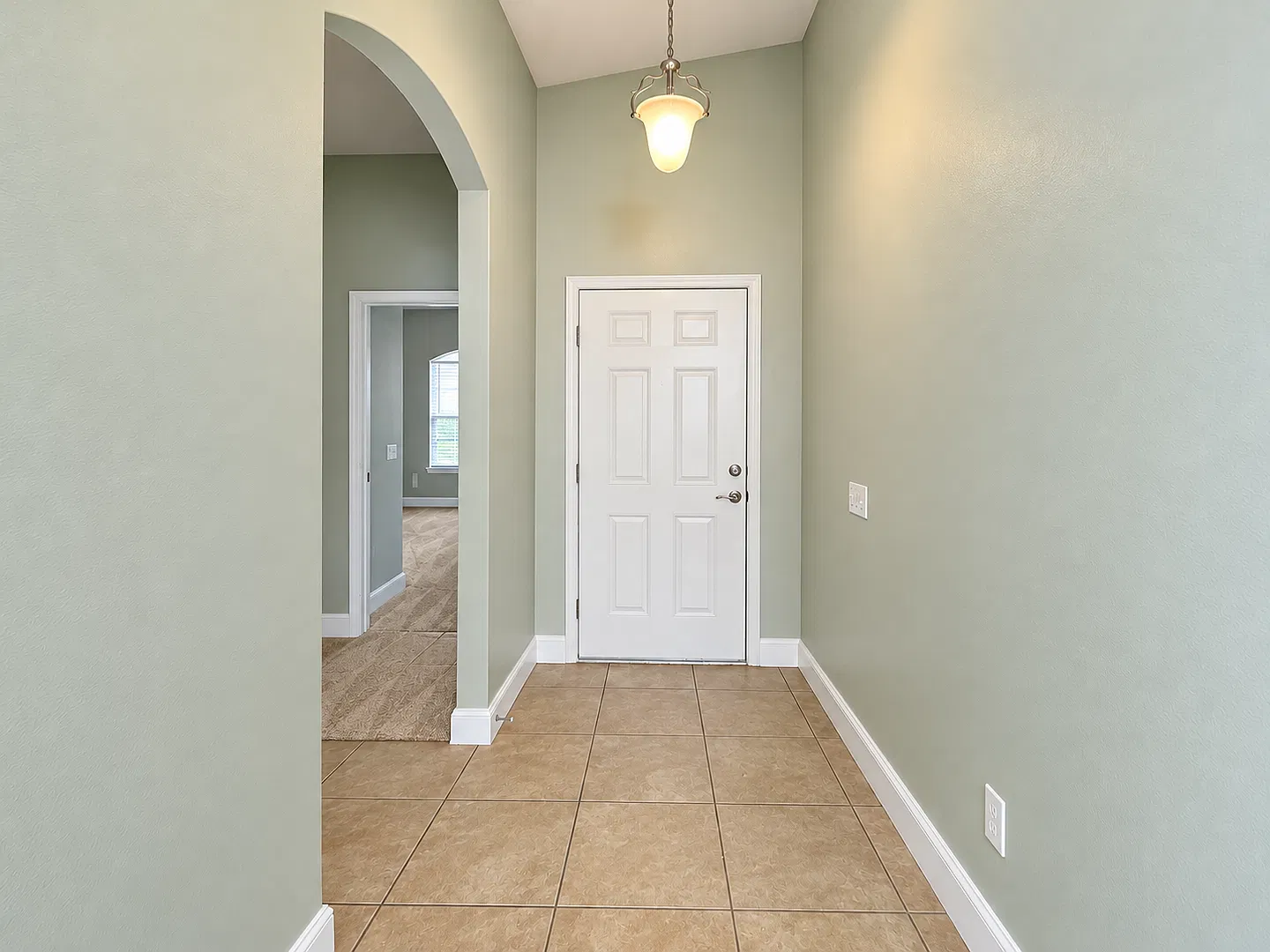 Gorgeous 4BD/2BTH Home on Meadow Oaks Golf Course! — Photo 4