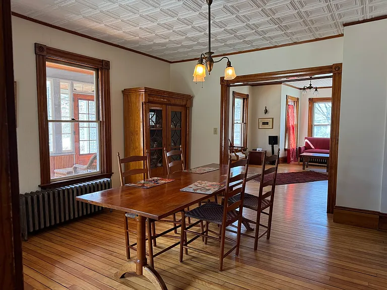 410 Main St — Photo 7