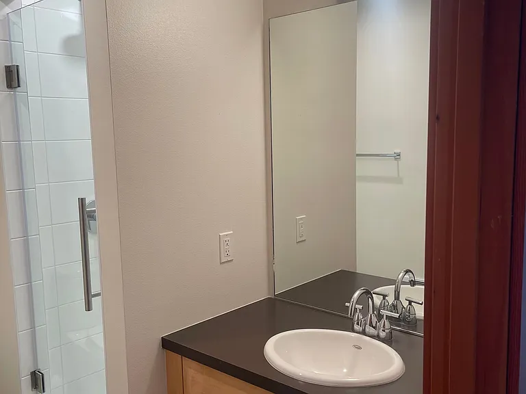 978 Vineyard Ln #200 — Photo 11