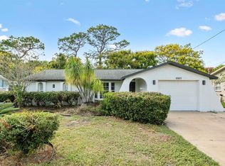 15815 Villa Dr, Hudson, FL 34667