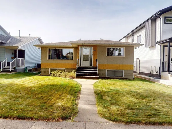 10328 77th St NW, Edmonton, AB T6A 3C3