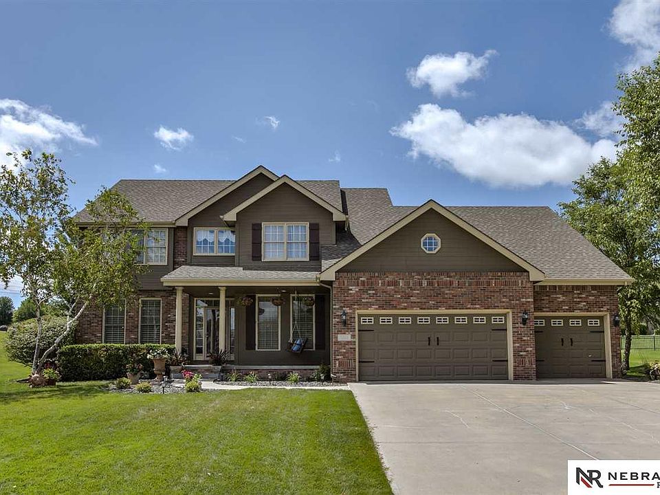 1st image of 6226 N 158th Avenue Cir