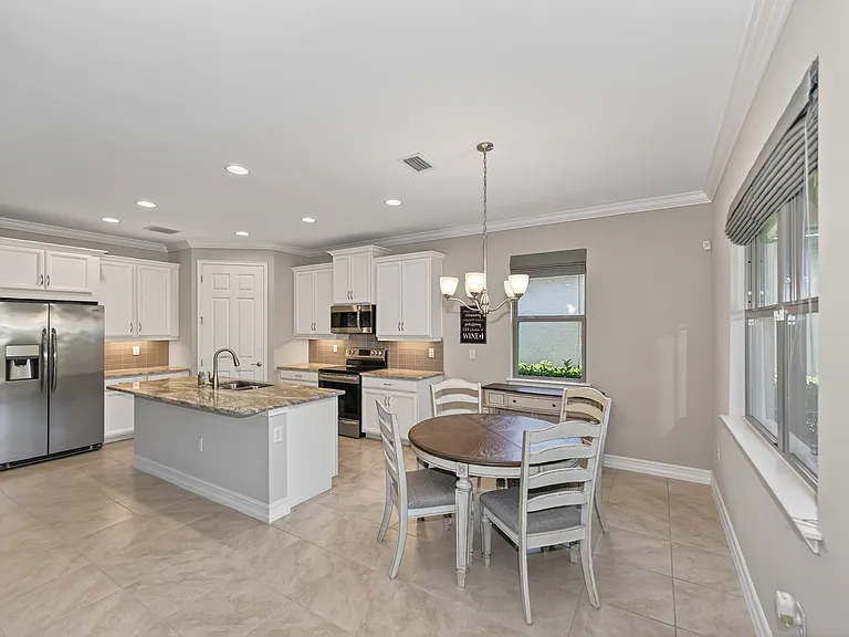 156 Ventosa Pl — Photo 6