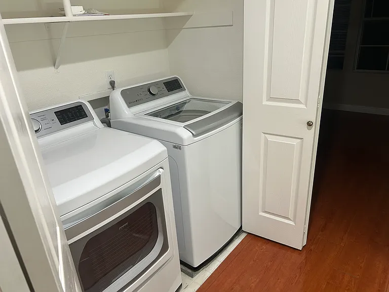3554 Hart Cmn — Photo 8