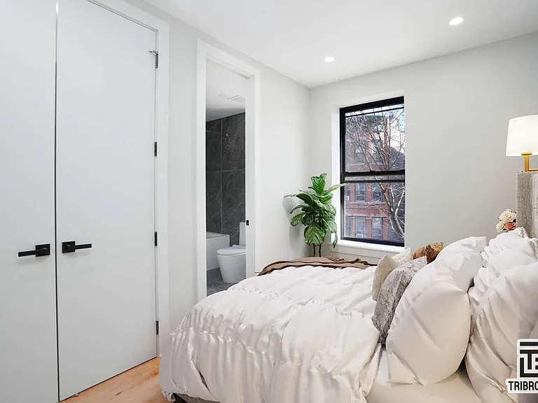 1731 Norman St #3C — Photo 3