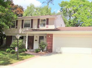 29742 Buckingham St, Livonia, MI 48154