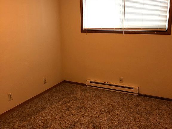 4th image of 307 NE 17th St #6