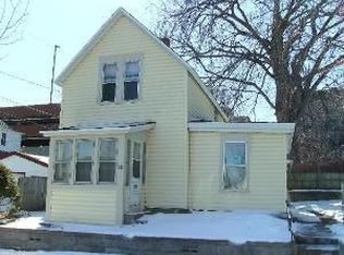 82 Winter St W, Saint Paul, MN 55103
