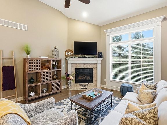5th image of 3638 Foresta Grand Dr