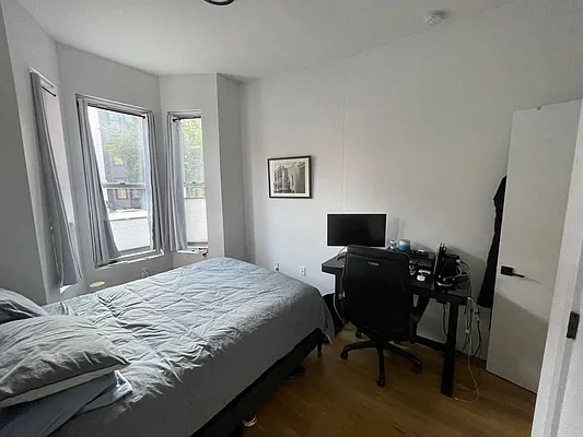 Rented by Suzuki Capital LLC | media 9