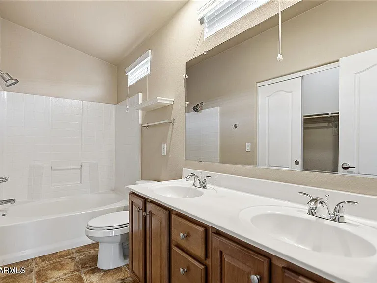 2725 E Mine Creek Rd #2018 — Photo 18
