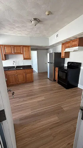19 Monticello St Photo 1