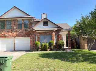 815 Ashmount Ln, Arlington, TX 76017