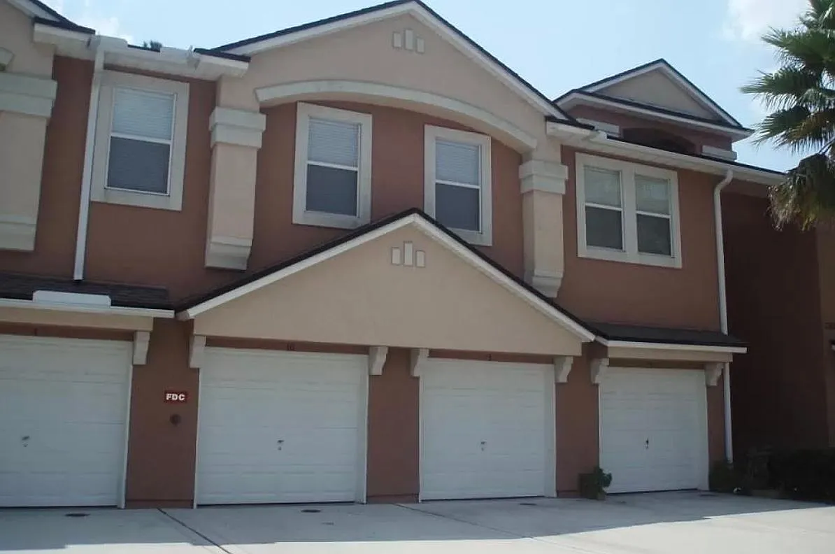 13824 Herons Landing Way — Photo 1