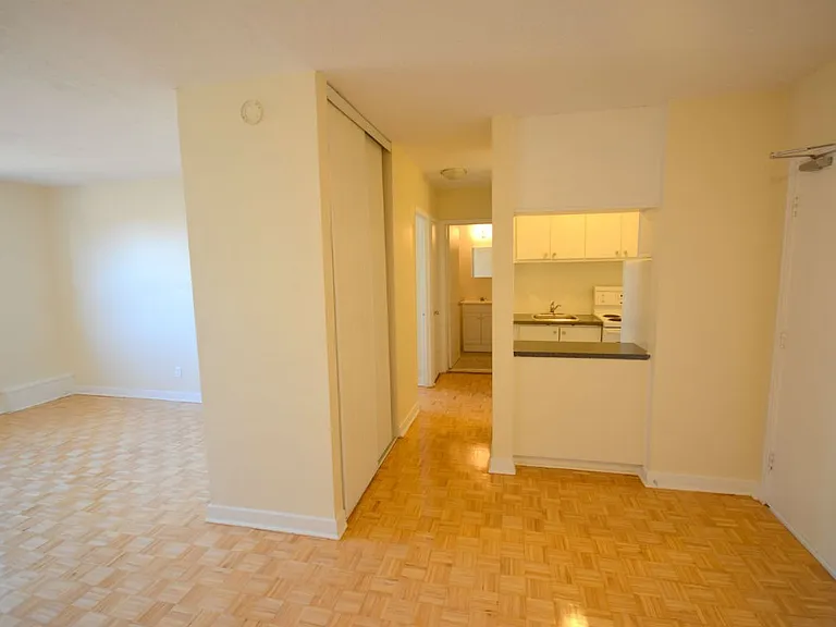 335 Cooper St — Photo 7