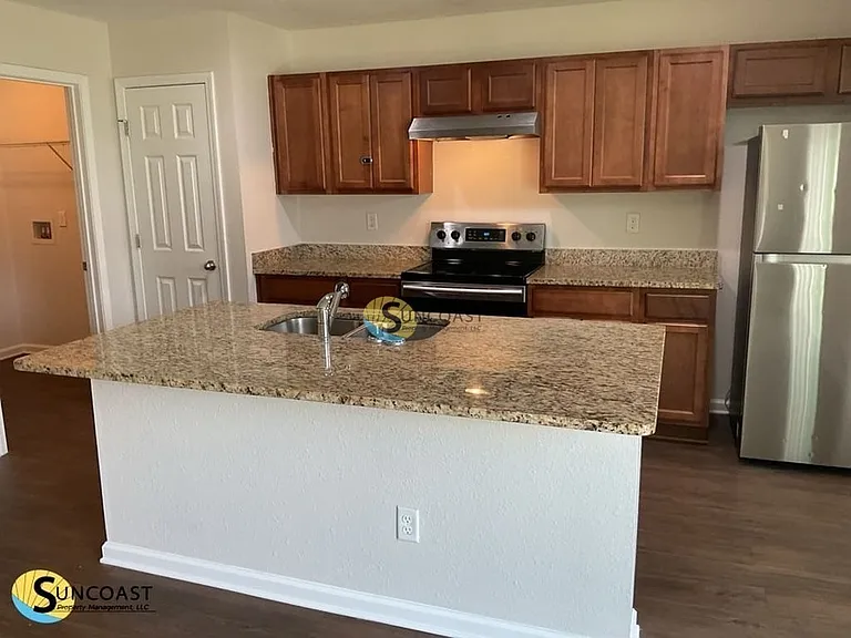 7835 Mariner St — Photo 4