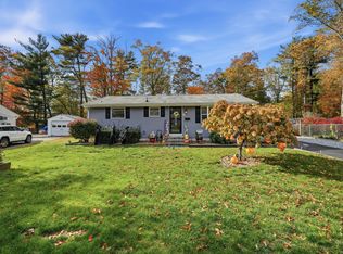 32 Magnolia Dr, Enfield, CT 06082
