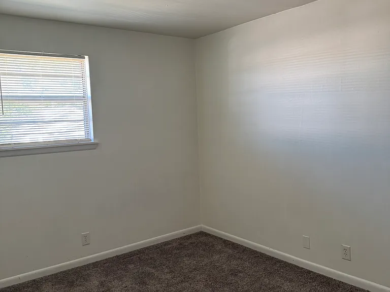 1113 Elm Ave #C — Photo 10