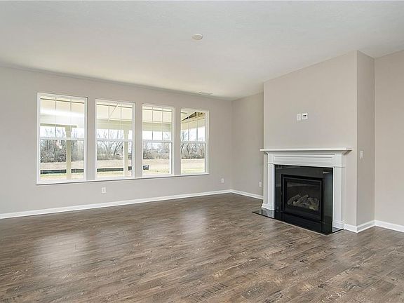 5th image of 4203 Pecan Dr
