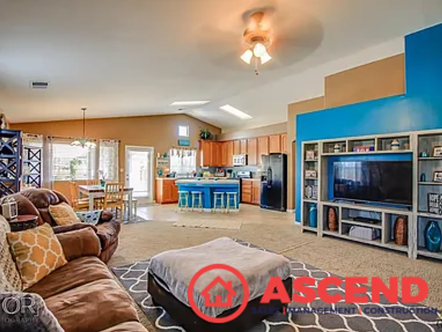 Comfortable 3BD/2BA Home in Bakersfield's Desirable 93312! — Photo 4