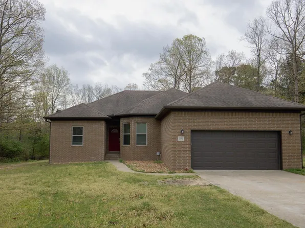 1090 Whispering Oak Dr, Redfield, AR 72132