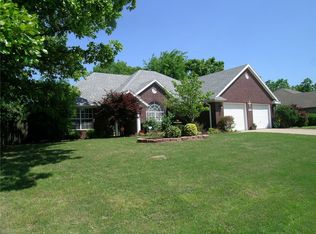 1347 Forest St, Springdale, AR 72764